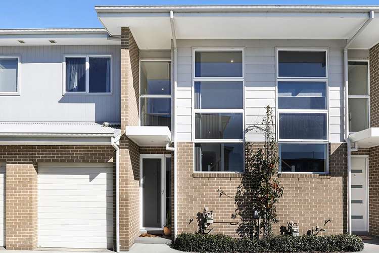 Main view of Homely townhouse listing, 2/36 Avondale Road, Avondale NSW 2530