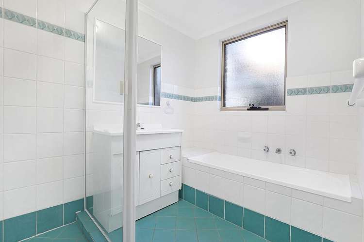 Third view of Homely apartment listing, 17/10 Gipps Street, Wollongong NSW 2500