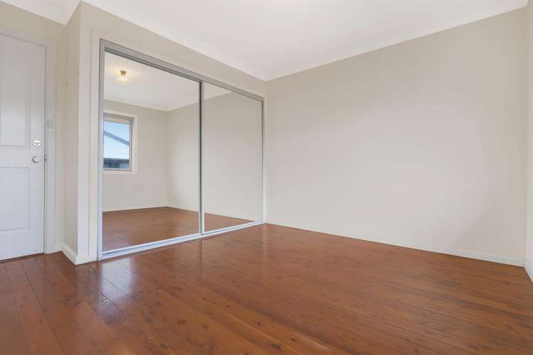 Third view of Homely unit listing, 2/42 Grey Street, Keiraville NSW 2500