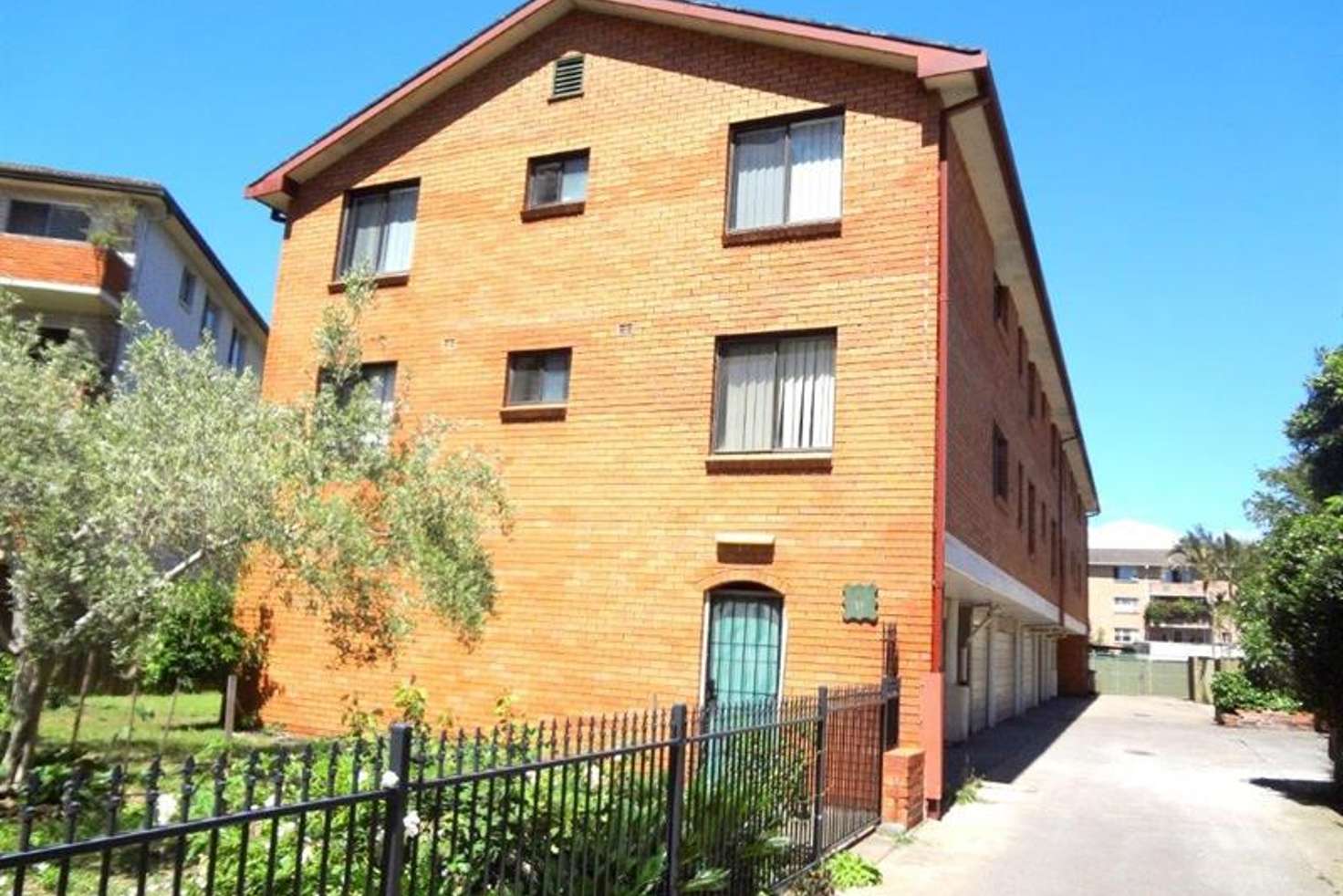Main view of Homely apartment listing, 2/1A Waterside Crescent, Carramar NSW 2163