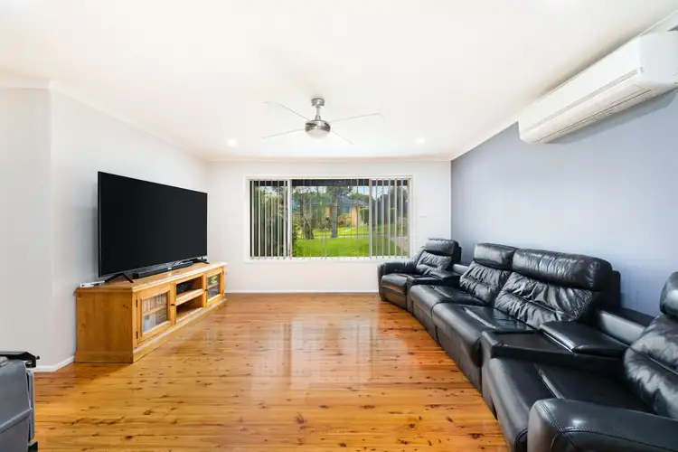 Second view of Homely house listing, 6 Hovea Place, Macquarie Fields NSW 2564