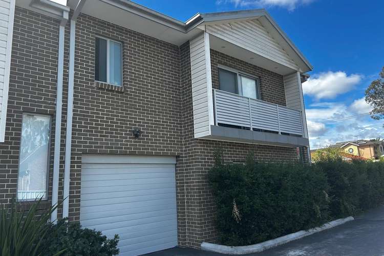 Main view of Homely townhouse listing, 5/6 Kent Road, Minto NSW 2566