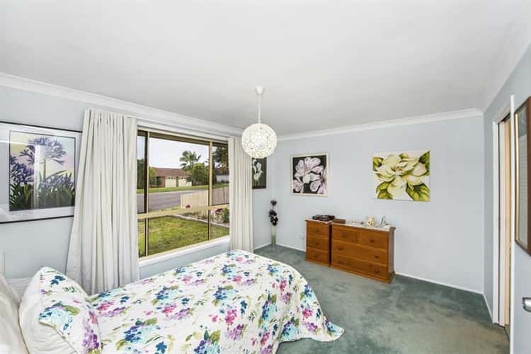 Sixth view of Homely house listing, 8 Woodside Ct, Lake Haven NSW 2263