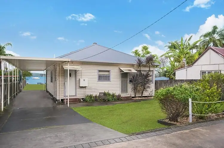 14 Brisbane Water Dr, Koolewong NSW 2256
