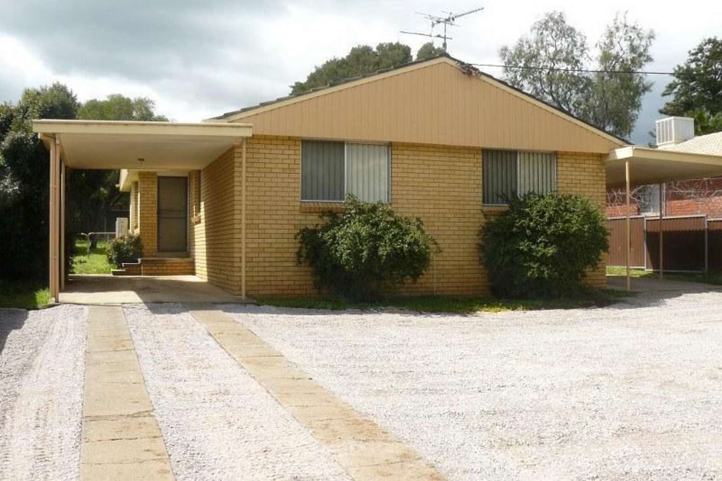 Main view of Homely unit listing, 46B Manilla Rd, Tamworth NSW 2340