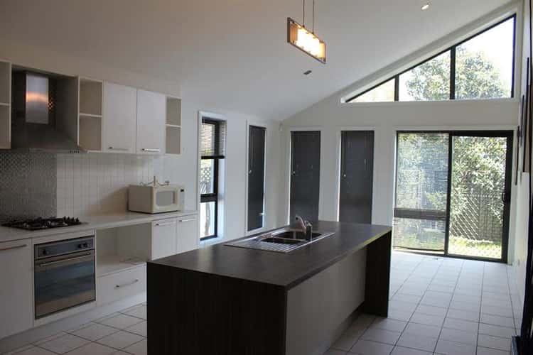 Second view of Homely townhouse listing, 39 Kurrajong Cres, West Albury NSW 2640