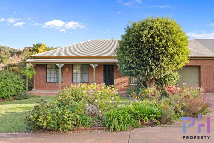 1/1 Holland Court, Kennington VIC 3550