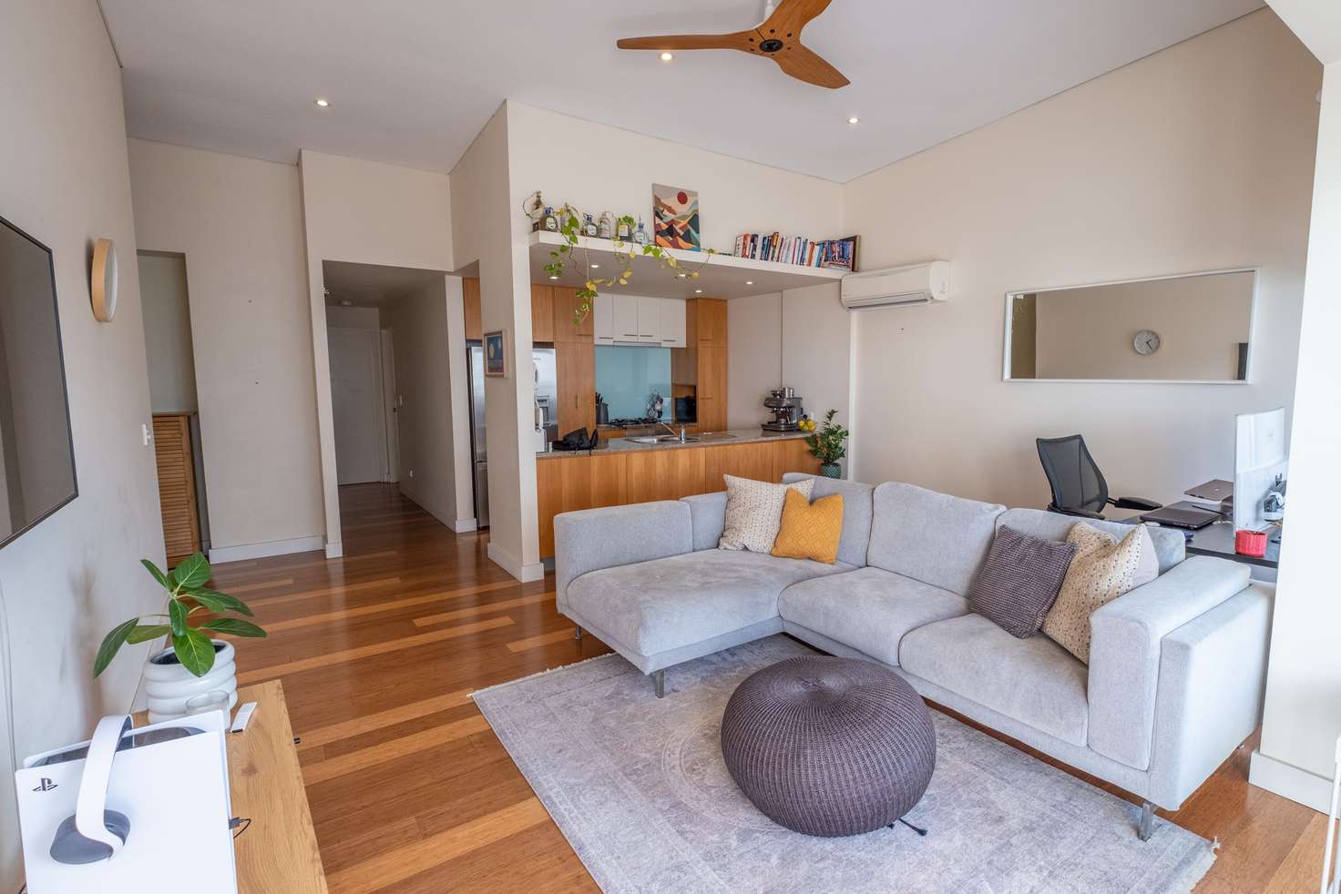 Main view of Homely unit listing, 13/8-12 Macquarie Street, Teneriffe QLD 4005