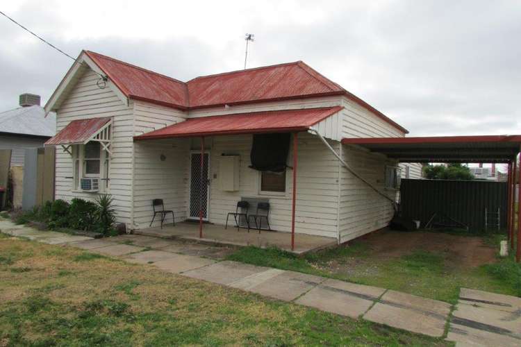 143 WOODS STREET, Donald VIC 3480