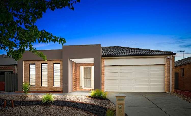 12 Clematis Crescent, Manor Lakes VIC 3024