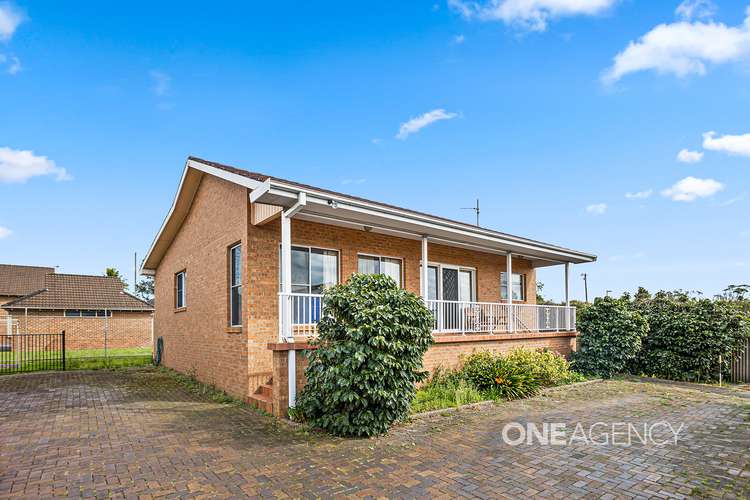 Main view of Homely villa listing, 2/92 Tongarra Road, Albion Park NSW 2527