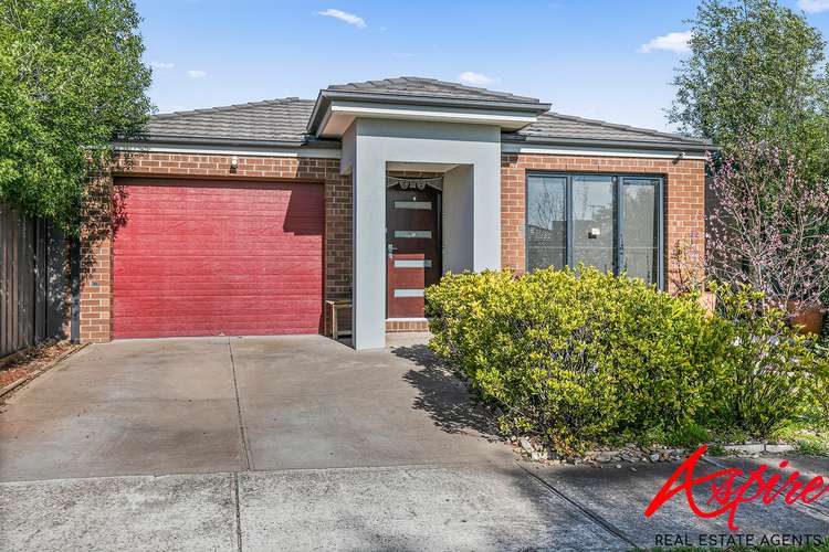 9 Mondra Terrace, Manor Lakes VIC 3024