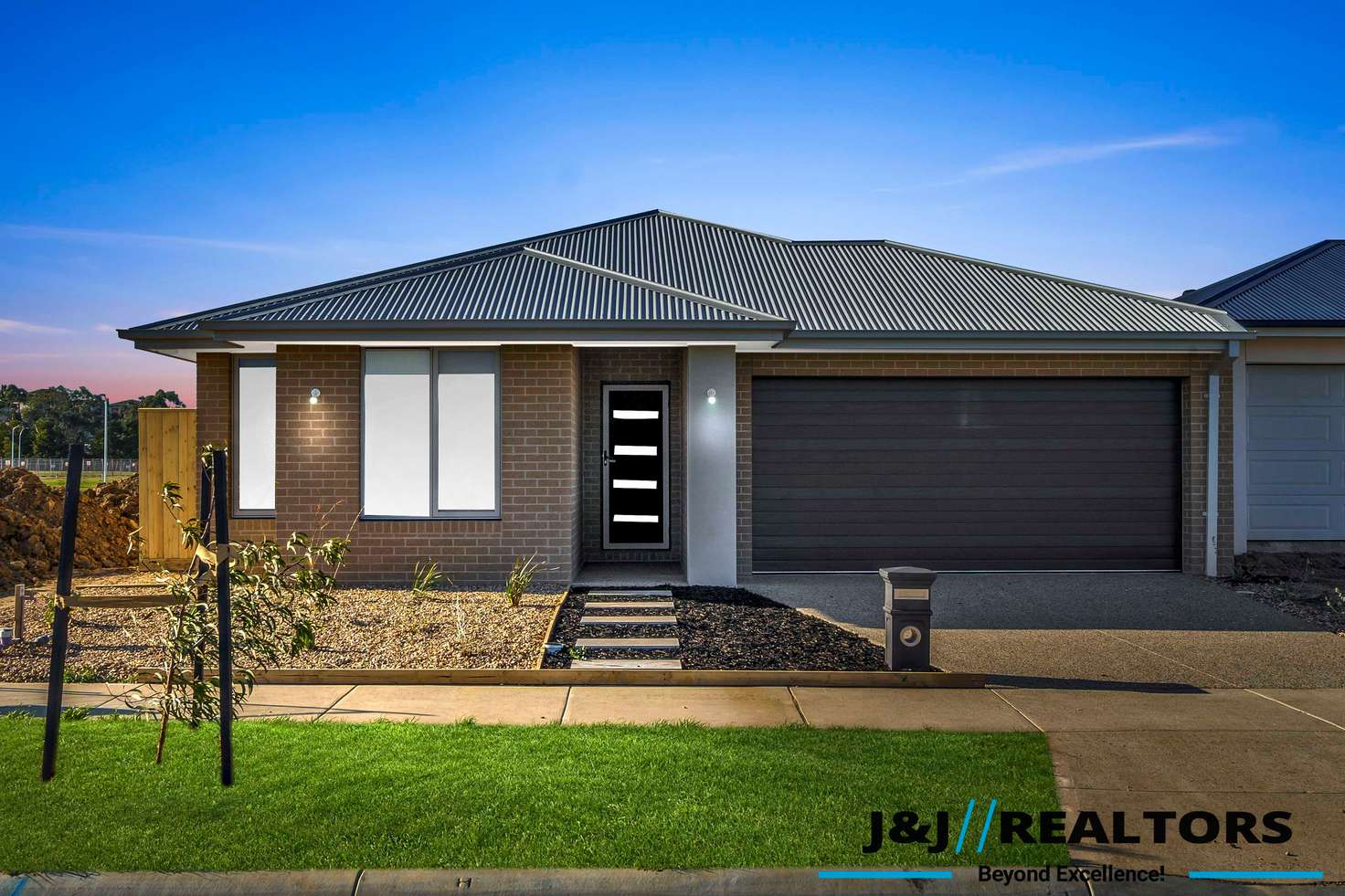 Main view of Homely house listing, 33 Wattle Crescent, Beaconsfield VIC 3807
