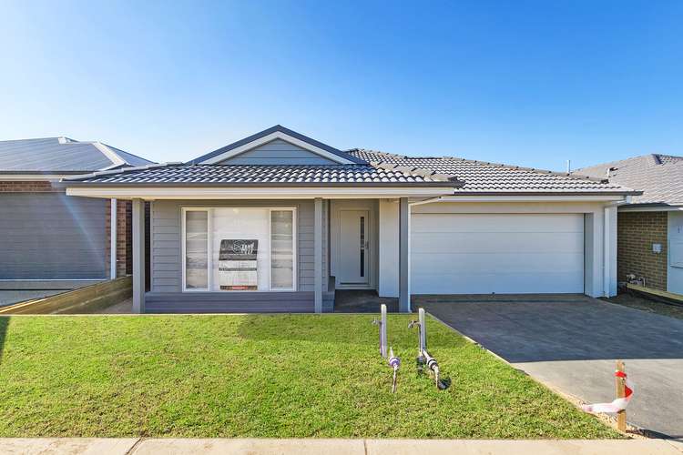 Main view of Homely house listing, 7 Vasse Circuit, Mount Duneed VIC 3217