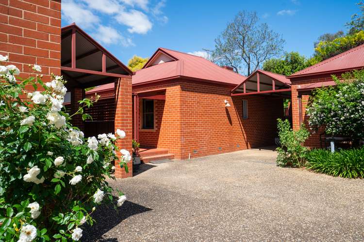 Main view of Homely townhouse listing, 3/2 Prujoy Place, West Albury NSW 2640