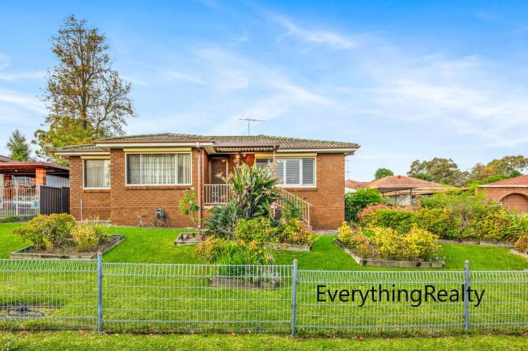 Second view of Homely house listing, 6 Selwyn Place, Quakers Hill NSW 2763