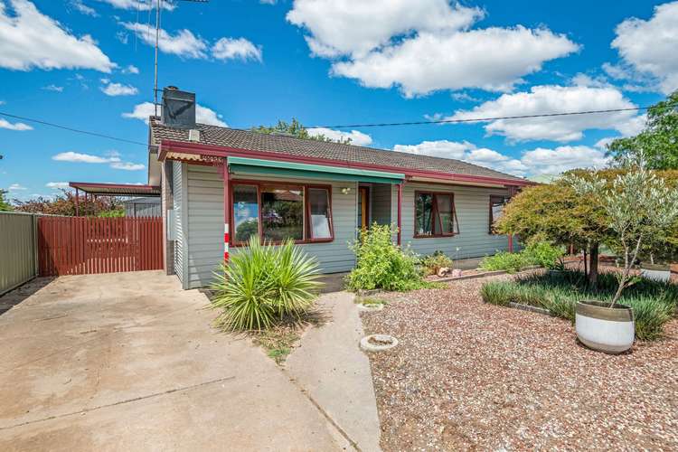 27 Green Street, California Gully VIC 3556