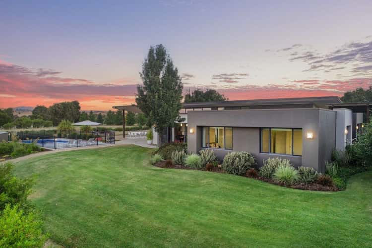 47 Dundas Court, Mansfield VIC 3722