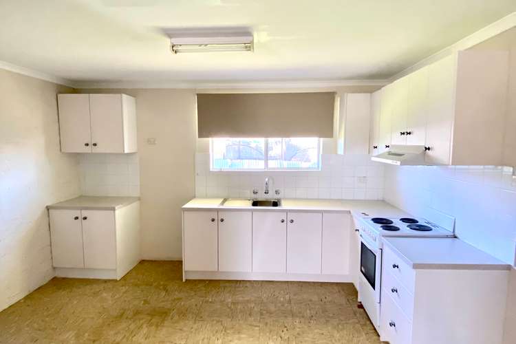 Second view of Homely flat listing, 2/225 MAIDEN LANE, Hay NSW 2711