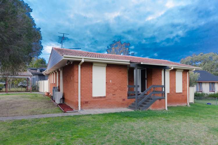 2 Rowley St, Airds NSW 2560