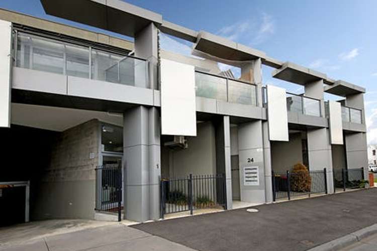 Main view of Homely apartment listing, 1/24 Haughton Road, Oakleigh VIC 3166