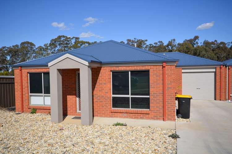 1/4 Rosemary Court, Golden Square VIC 3555