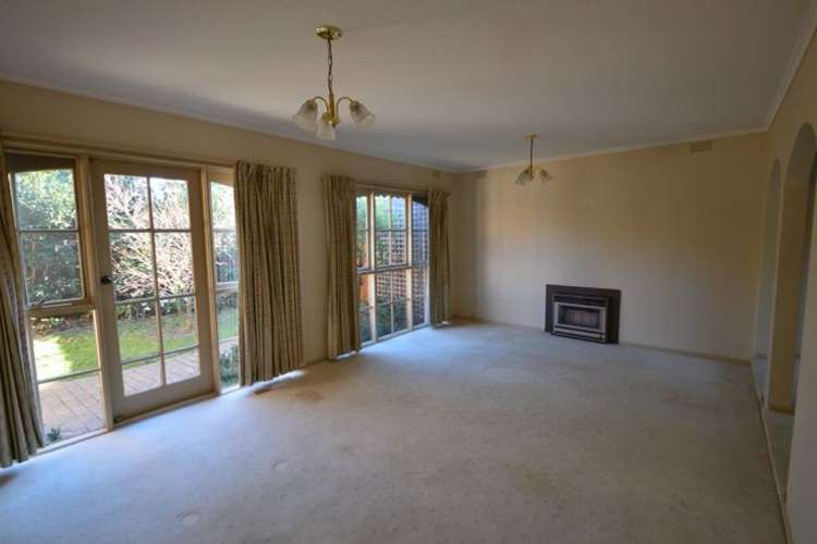 Second view of Homely house listing, 2 Colvin Court, Glen Waverley VIC 3150