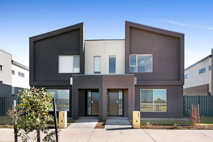 Main view of Homely townhouse listing, 35 Luster Crescent, Tarneit VIC 3029