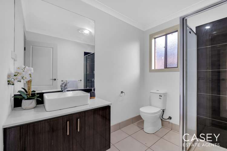 Fifth view of Homely house listing, 38 Genevieve Circuit, Cranbourne East VIC 3977