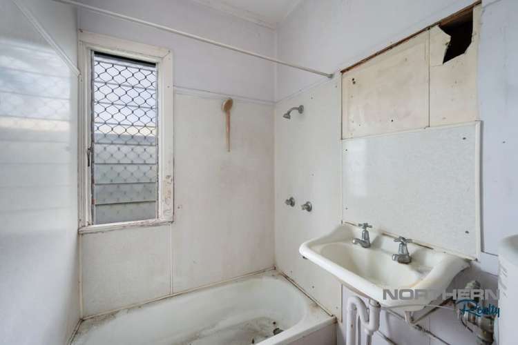Fifth view of Homely blockOfUnits listing, 22 Percy Street, West End QLD 4810