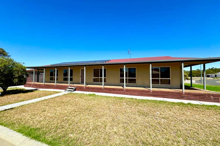 Main view of Homely house listing, 2 Meakes Street, Hay NSW 2711