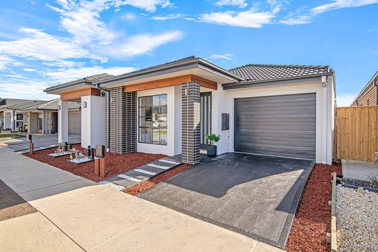 Main view of Homely house listing, 8 Spindle Street, Clyde North VIC 3978