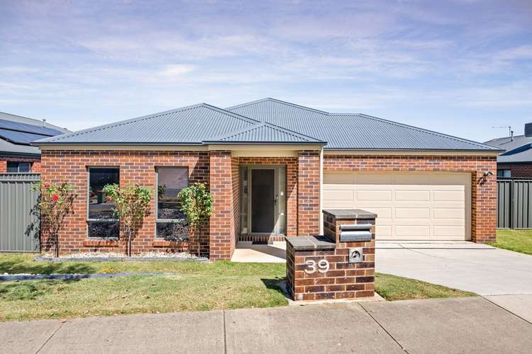 Main view of Homely house listing, 39 Silky Oak Avenue, Wodonga VIC 3690