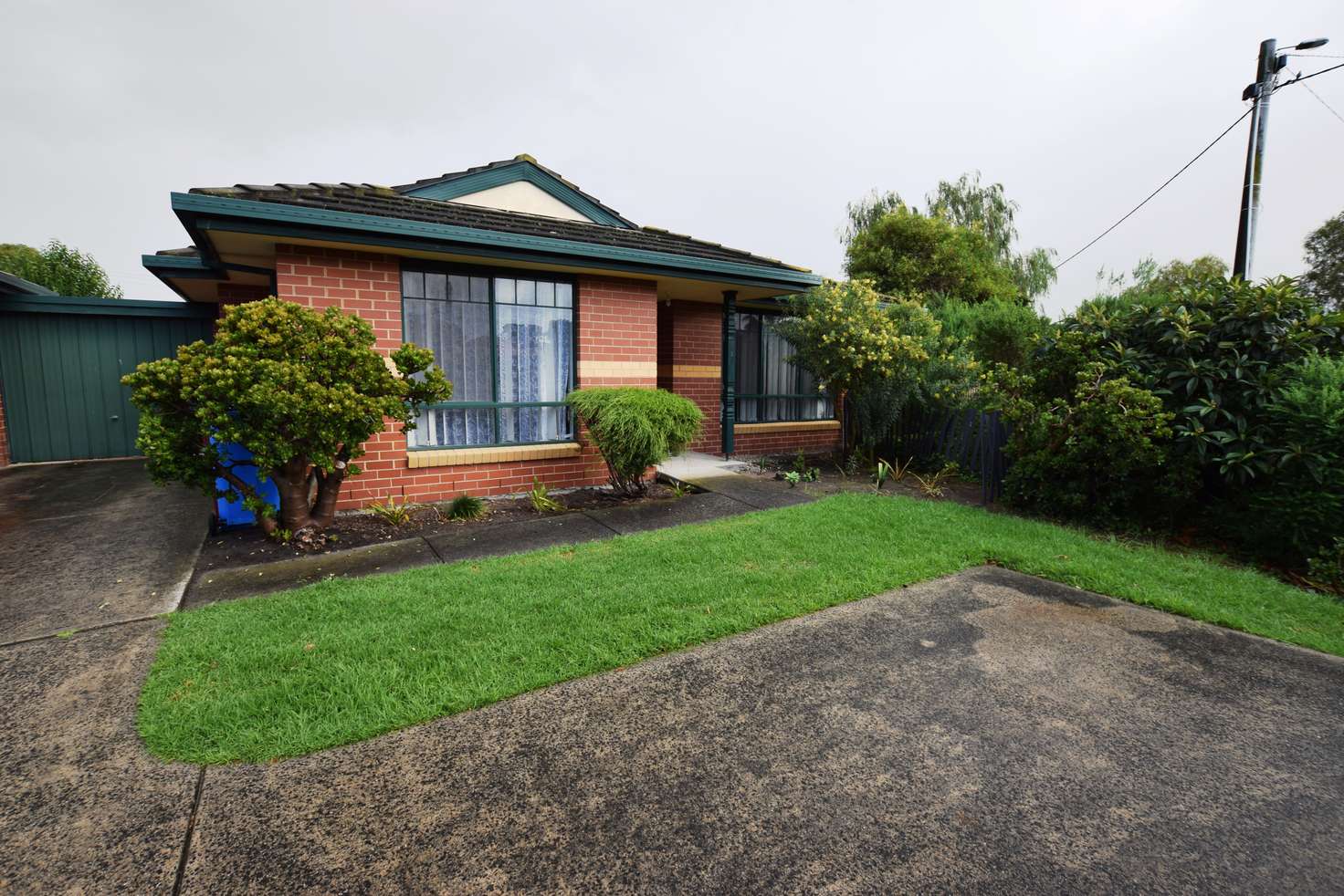 Main view of Homely unit listing, 1/4-6 Camdale Close, Hampton Park VIC 3976