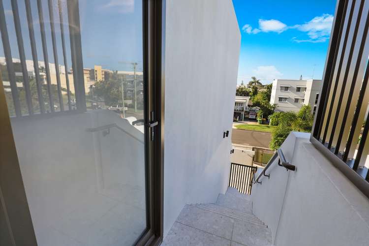 Main view of Homely studio listing, 2a/19 Victor Street, Alexandra Headland QLD 4572