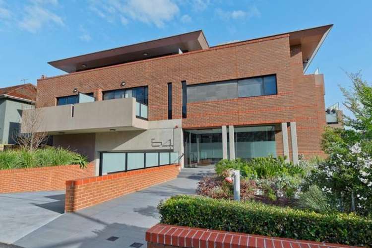 Main view of Homely apartment listing, 4/64 Riversdale Road, Hawthorn VIC 3122