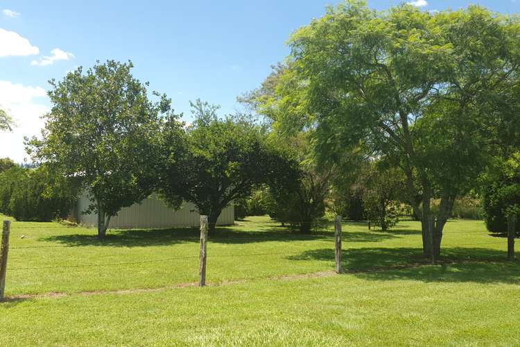 Main view of Homely acreageSemiRural listing, 21 Smith Street, Yarraman QLD 4614