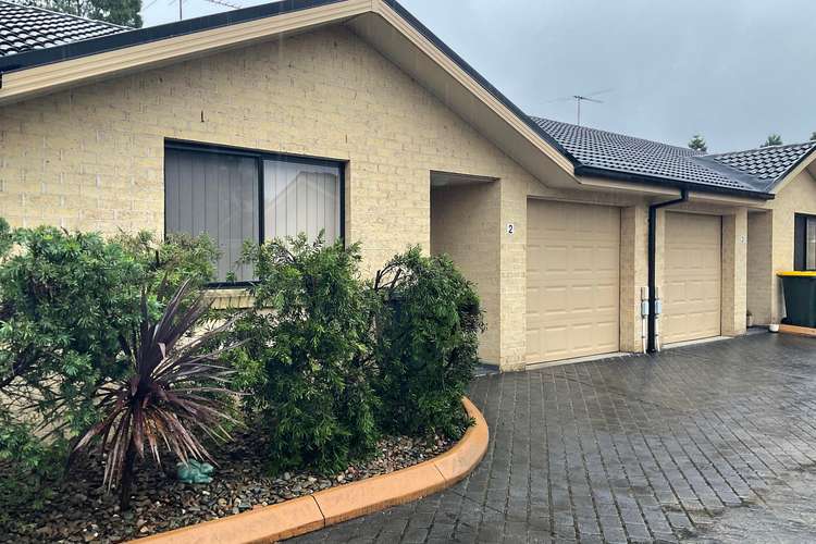 Main view of Homely villa listing, 2/6 Dallas Place, Toongabbie NSW 2146