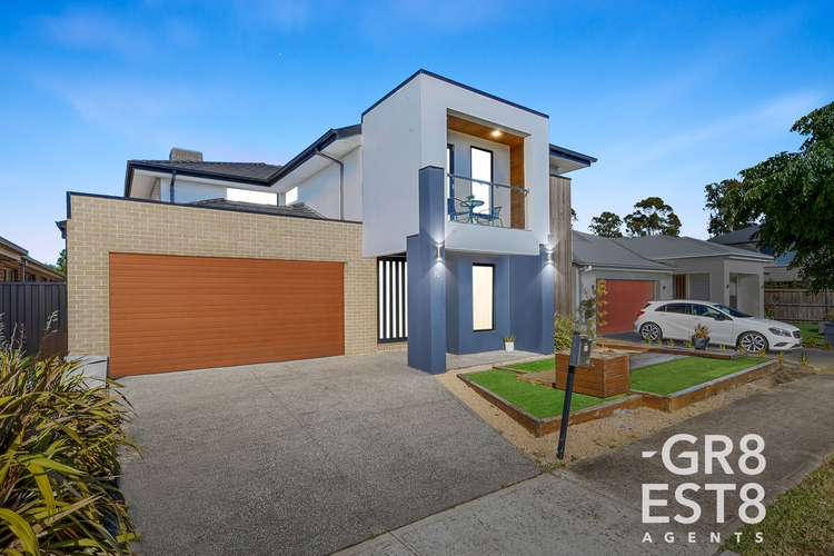 16 FINTONA CRESCENT, Cranbourne West VIC 3977