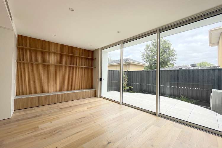 Main view of Homely townhouse listing, 2/93 Earl Street, Kew VIC 3101