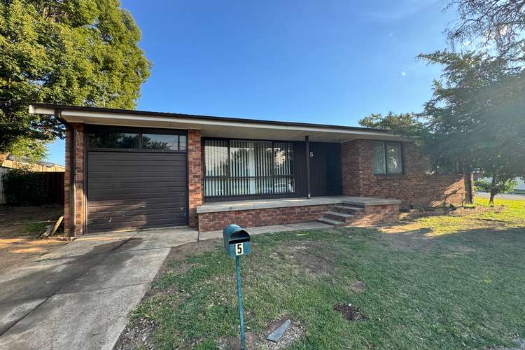 5 Eloura Street, Dharruk NSW 2770