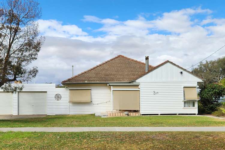 Main view of Homely house listing, 5 CORAL AVENUE, Warracknabeal VIC 3393