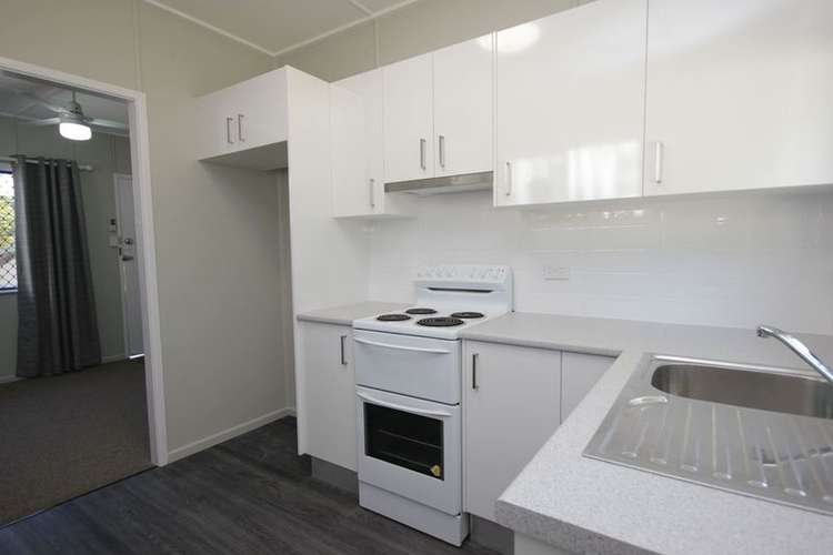 Main view of Homely unit listing, 3/32 Cavillon Street, Holland Park West QLD 4121
