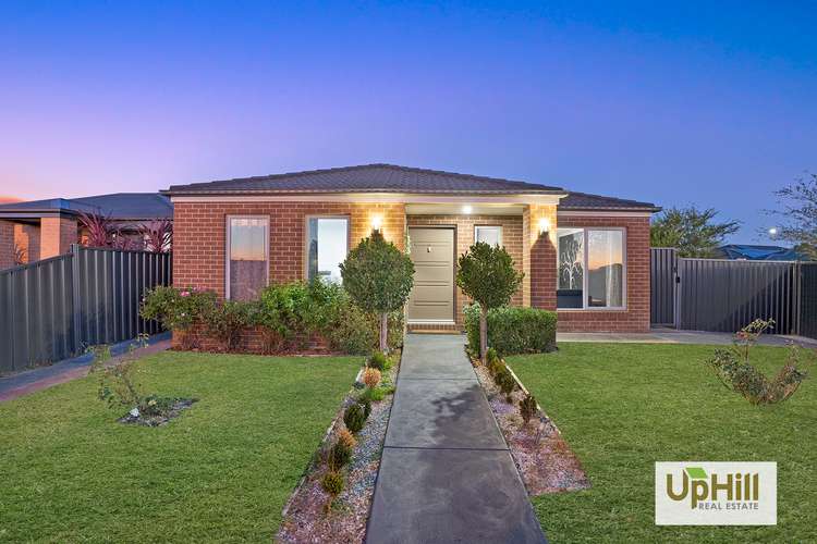 26 PARKLINK DRIVE, Cranbourne East VIC 3977