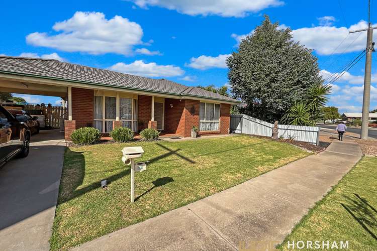 19 De Castella Drive, Horsham VIC 3400