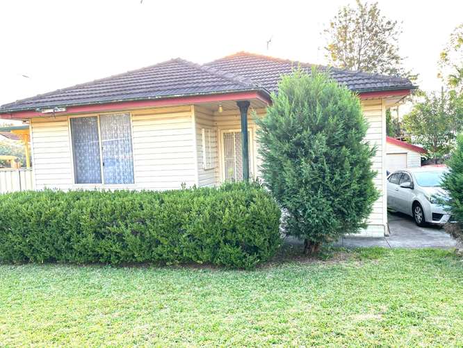 16 Pineleigh Road, Lalor Park NSW 2147