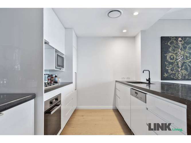Second view of Homely apartment listing, 2504/275 Wickham Street, Fortitude Valley QLD 4006