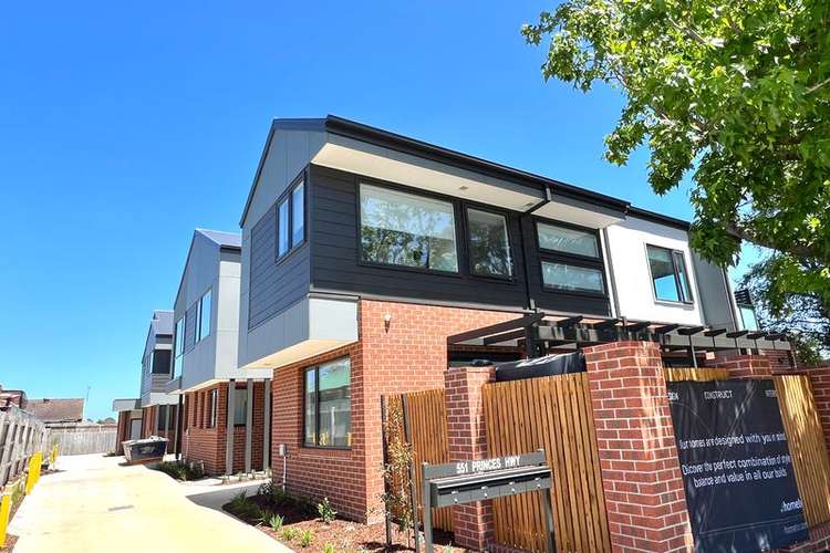 Main view of Homely townhouse listing, 551 Princes Highway, Narre Warren VIC 3805