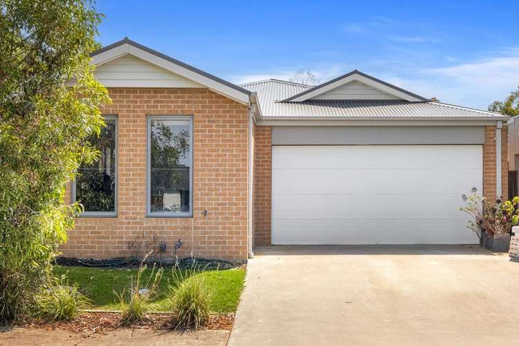 1 Shiraz Way, Pakenham VIC 3810