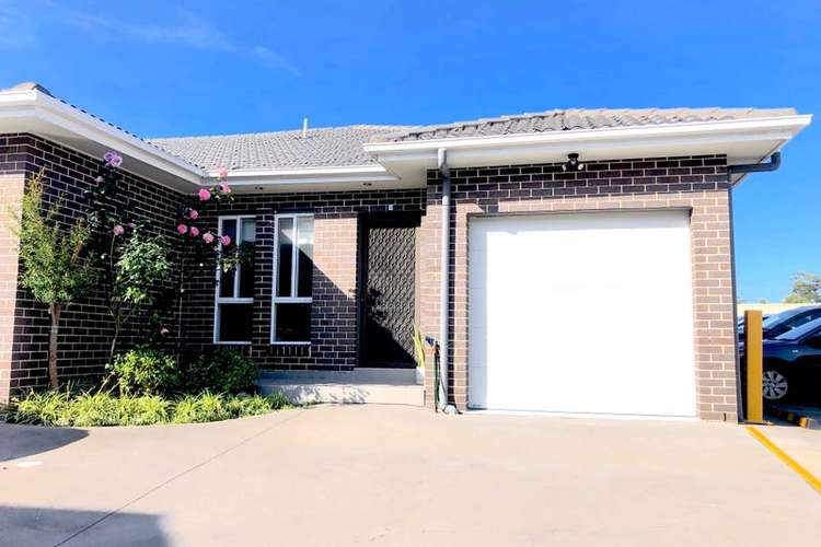 Main view of Homely villa listing, 6/8 Dumul Close, Hebersham NSW 2770